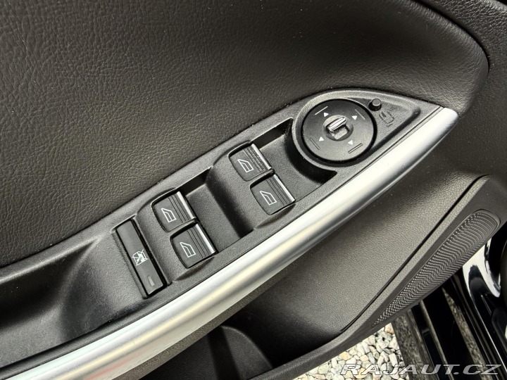 Ford Focus 2,0 ST 184kW EcoB REZERVA 2012