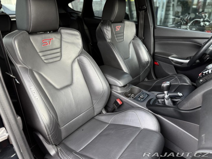 Ford Focus 2,0 ST 184kW EcoB SCTi 2012