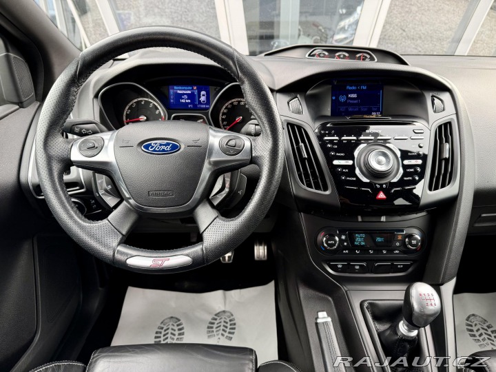 Ford Focus 2,0 ST 184kW EcoB SCTi 2012