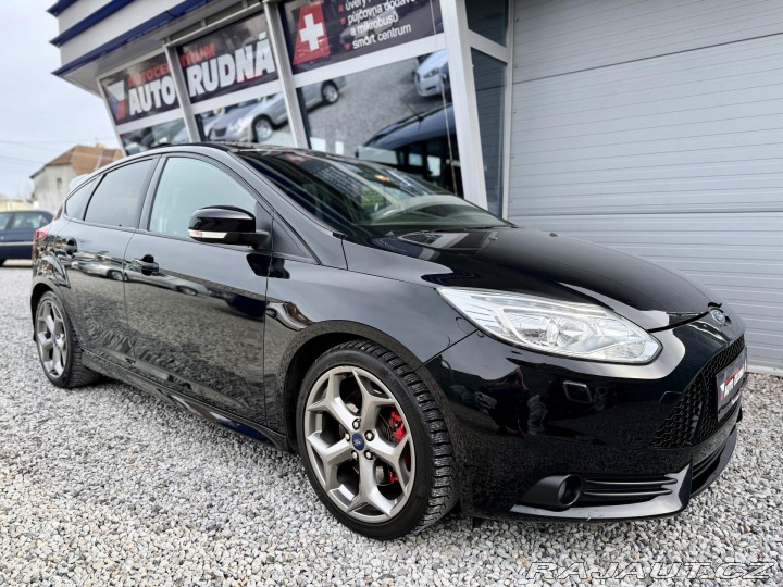 Ford Focus 2,0 ST 184kW EcoB SCTi 2012