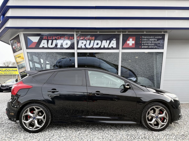 Ford Focus 2,0 ST 184kW EcoB SCTi 2012
