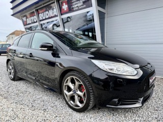 Ford Focus 2,0 ST 184kW EcoB SCTi 2012