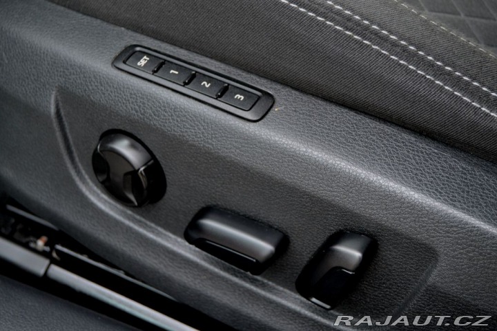 Škoda Superb 2.0 TDI 110kW Style+ DSG 2016