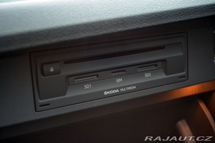 Škoda Superb 2.0 TDI 110kW Style+ DSG 2016