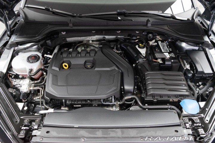 Škoda Octavia 1.5 SPORTLINE*DSG*KAMERA* 2022