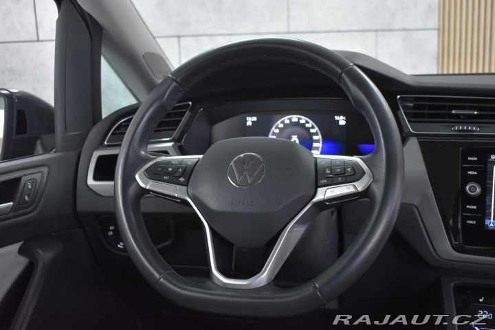 Volkswagen Touran 1.5 TSI DSG*WEBASTO*7.MÍS 2023