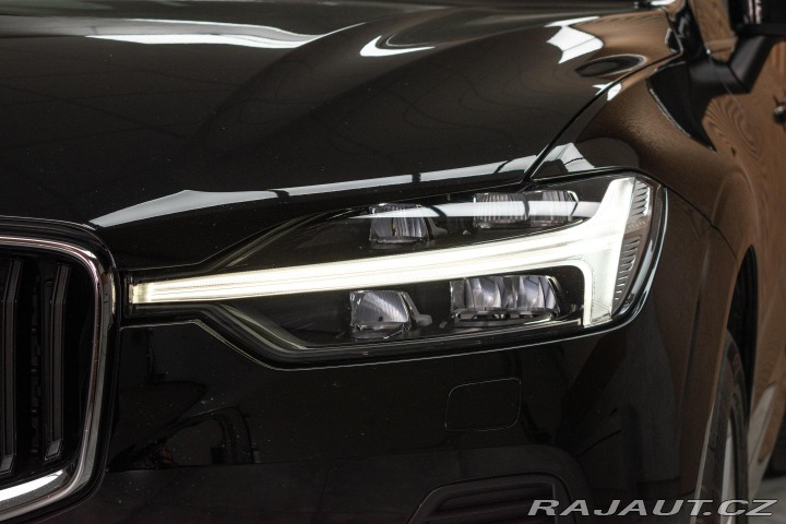 Volvo XC60 B4 AWD KESSY*MATRIX*VÝHŘE 2022