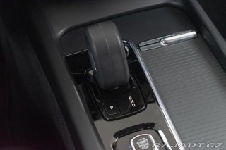Volvo XC60 B4 AWD KESSY*MATRIX*VÝHŘE 2022
