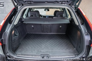 Volvo XC60 B4 AWD KESSY*MATRIX*VÝHŘE 2022