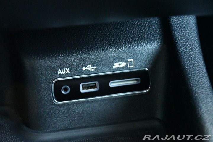 Dodge Durango 3,6i V6 7.MÍST DVD 216kW 2026