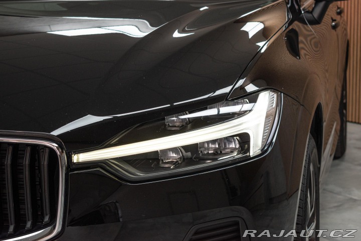 Volvo XC60 B4 ESSENTIAL*TAŽNÉ*KAMERA 2022