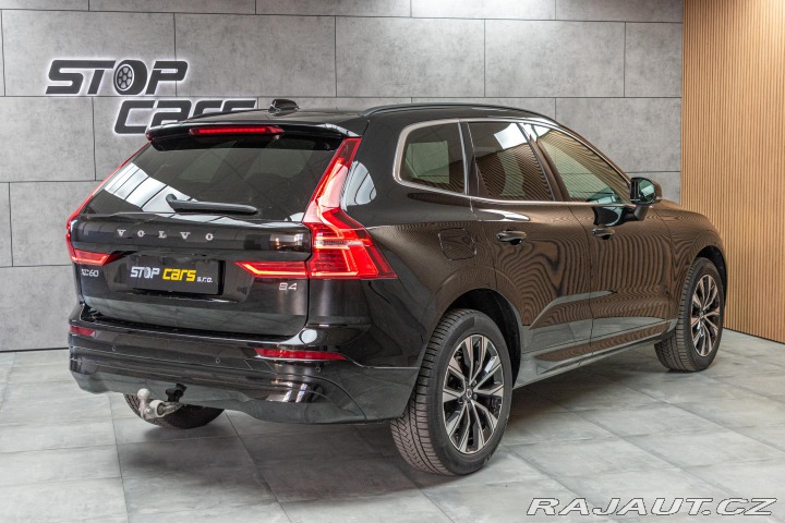 Volvo XC60 B4 ESSENTIAL*TAŽNÉ*KAMERA 2022