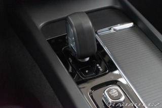 Volvo XC60 B4 ESSENTIAL*TAŽNÉ*KAMERA 2022