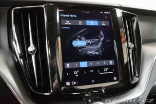 Volvo XC60 B4 ESSENTIAL*TAŽNÉ*KAMERA 2022