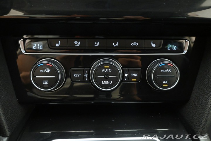 Volkswagen Passat 2,0 TDI 140kW DSG Busines 2017