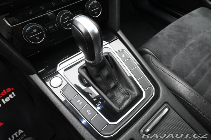 Volkswagen Passat 2,0 TDI 140kW DSG Busines 2017