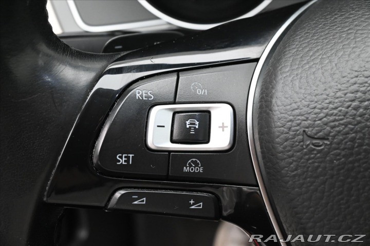 Volkswagen Passat 2,0 TDI 140kW DSG Busines 2017