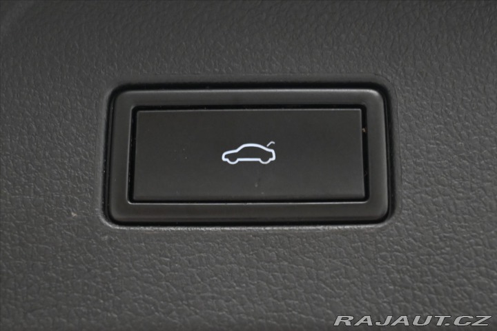 Volkswagen Passat 2,0 TDI 140kW DSG Busines 2017