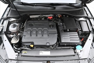 Volkswagen Passat 2,0 TDI 140kW DSG Busines 2017