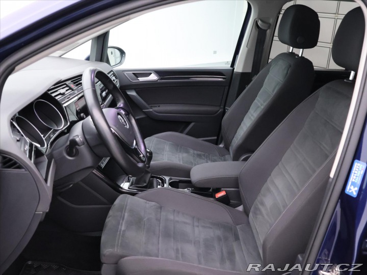 Volkswagen Touran 1,4 TSI 110kW LED Navi CZ 2018