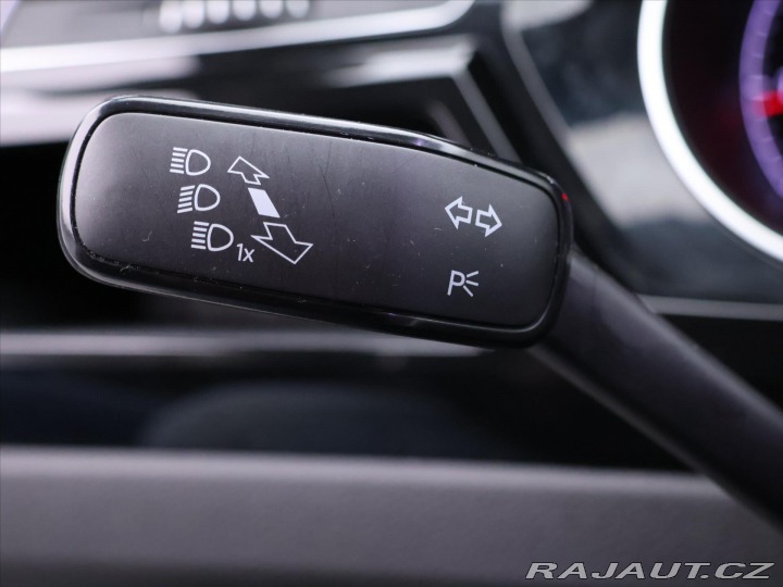 Volkswagen Touran 1,4 TSI 110kW LED Navi CZ 2018