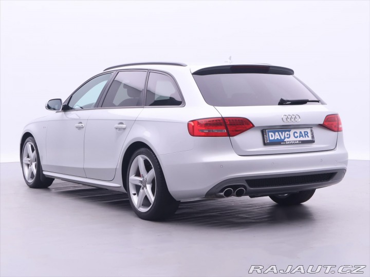 Audi A4 2,0 TDI 105kW S-line Navi 2011