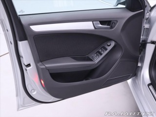 Audi A4 2,0 TDI 105kW S-line Navi 2011