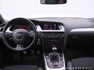 Audi A4 2,0 TDI 105kW S-line Navi 2011
