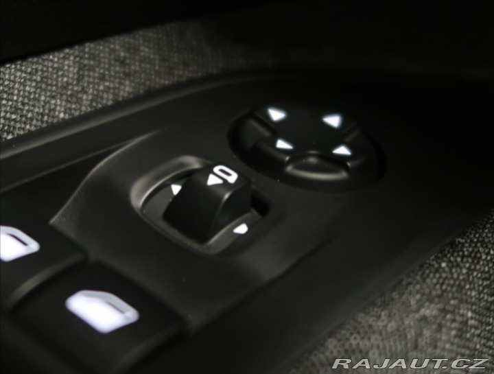 Peugeot 5008 1,5 BlueHDi ACTIVE PACK 7 2021