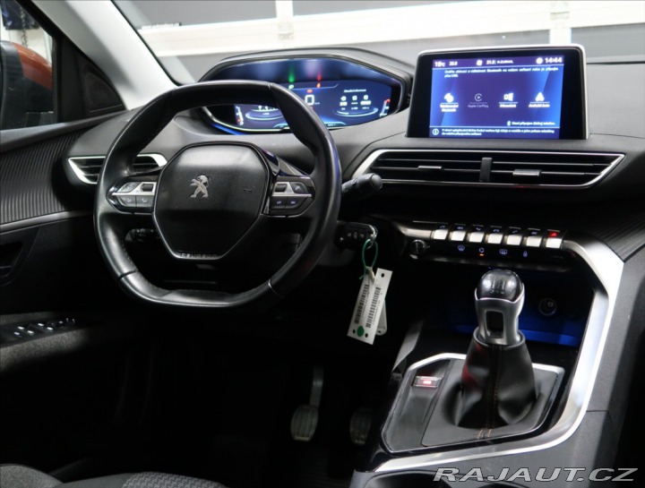 Peugeot 3008 1,2 PureTech ČR KAMERA 36 2019