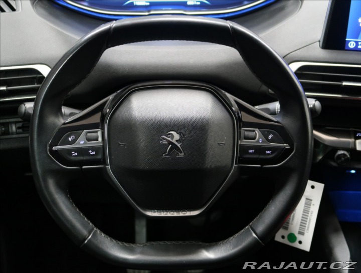Peugeot 3008 1,2 PureTech ČR KAMERA 36 2019