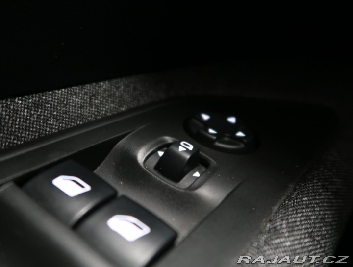 Peugeot 3008 1,2 PureTech ČR KAMERA 36 2019