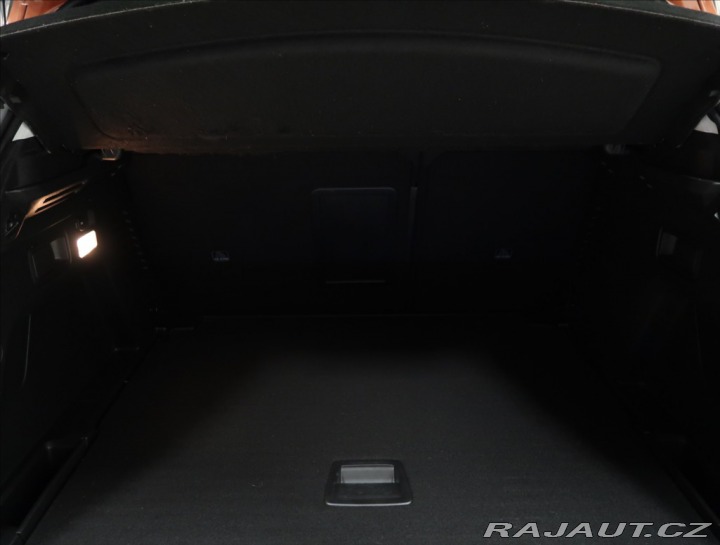 Peugeot 3008 1,2 PureTech ČR KAMERA 36 2019