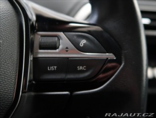 Peugeot 3008 1,2 PureTech ČR KAMERA 36 2019