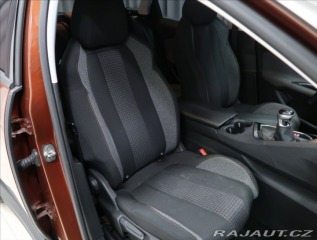 Peugeot 3008 1,2 PureTech ČR KAMERA 36 2019