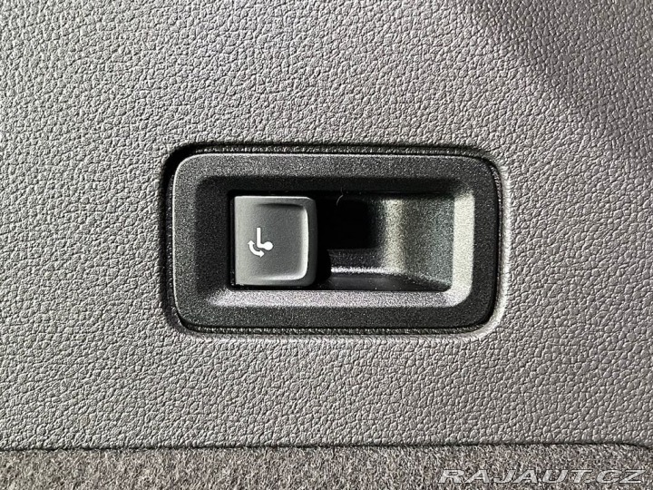 Volkswagen Multivan 2.0 TDI DSG LIFE EDITION, 2023