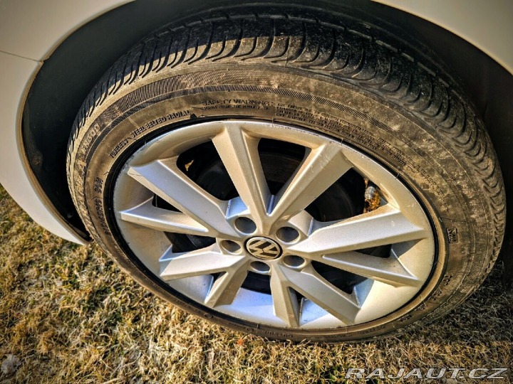 Volkswagen Polo 1,2   44kW Benzín 2010