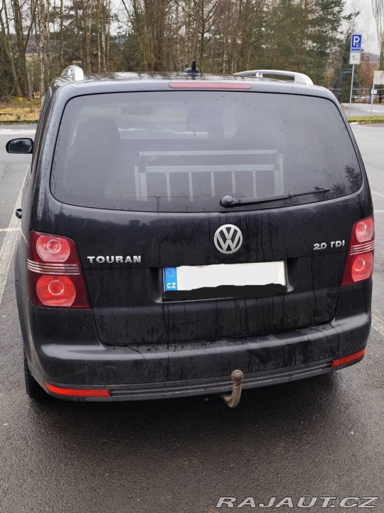 Volkswagen Touran 2,0   STK do 2028, pravid 2009