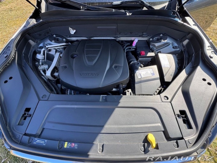 Volvo XC90 ll, Top Stav rok 2015 D 2015