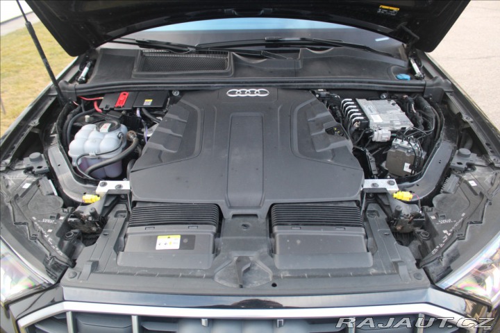 Audi Q7 3,0 45TDI Quattro S-Lin 1800