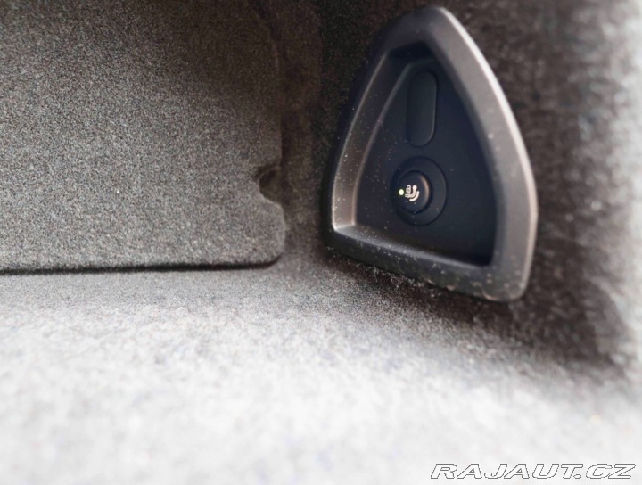 BMW 7 M760 e xDrive | Theatre 2023