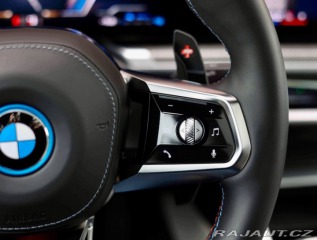 BMW 7 M760 e xDrive | Theatre 2023