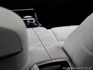 BMW 7 M760 e xDrive | Theatre 2023