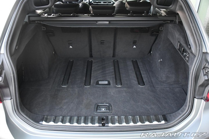 BMW 3 320d xDrive MSPORT ČR 3LZ 2024