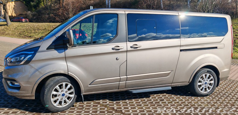 Ford Tourneo Custom 