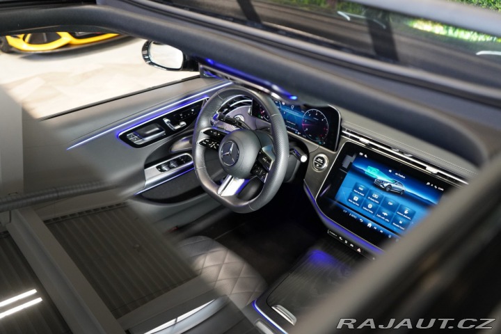 Mercedes-Benz E 450d*4M*AMG*NEZ.TOP*PANO* 2024