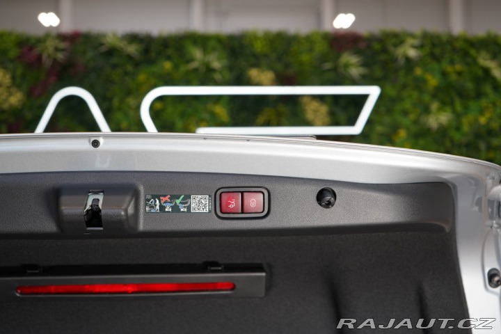 Mercedes-Benz E 450d*4M*AMG*NEZ.TOP*PANO* 2024