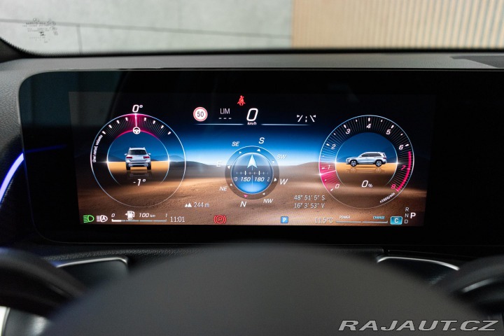 Mercedes-Benz GLB 250 4MATIC*ZÁRUKA*AMG*TAŽ 2024