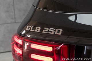 Mercedes-Benz GLB 250 4MATIC*ZÁRUKA*AMG*TAŽ 2024