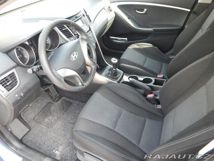 Hyundai i30 1.6 CRDi 66 kw tažné 2013